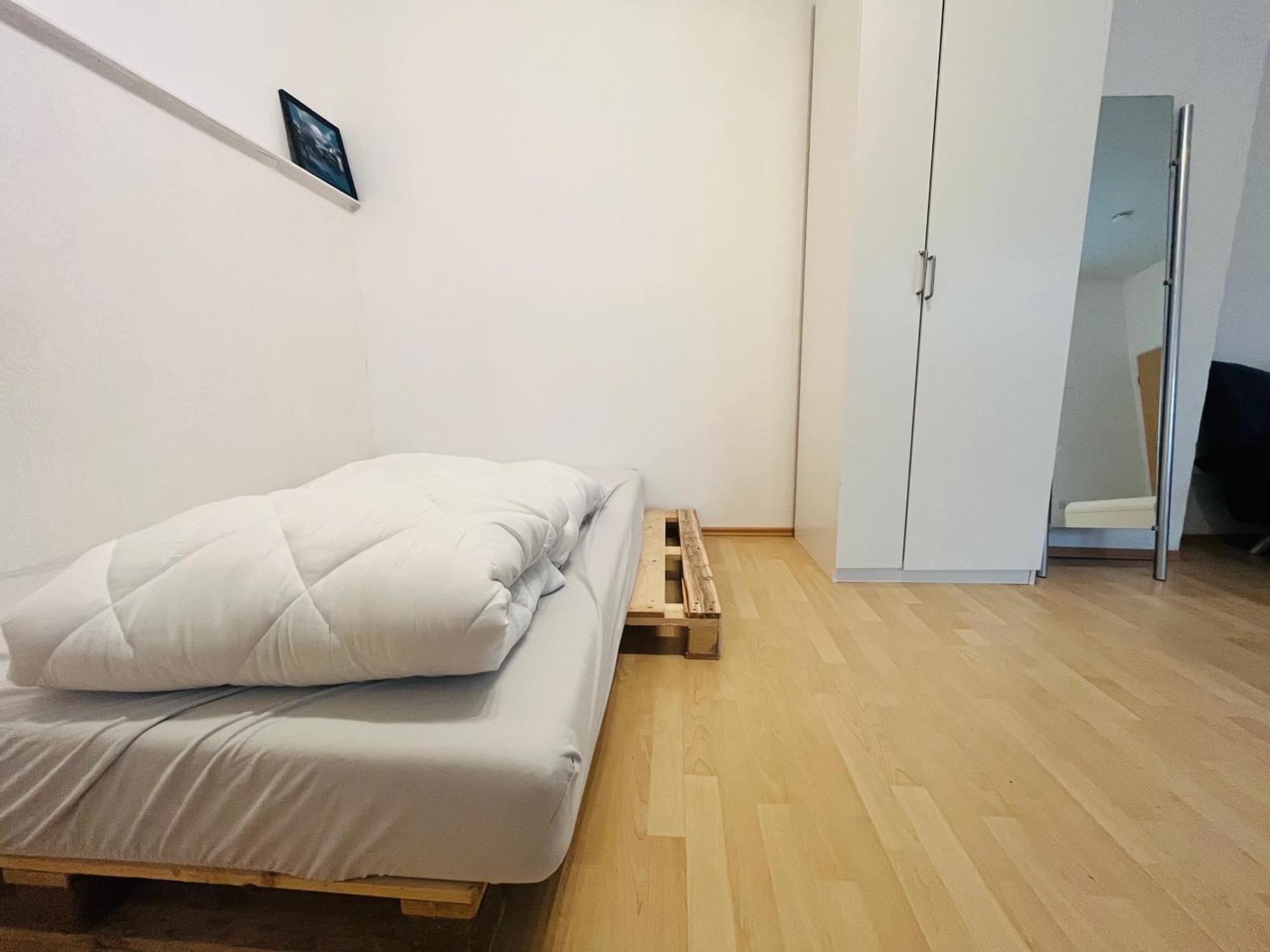 Apartment Im Herzen Der Stadt ,naehe Stadion. *